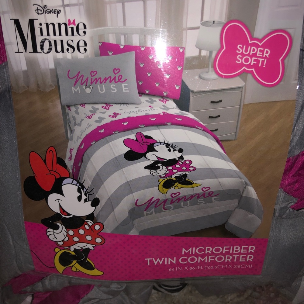 Minnie Twin Comforter